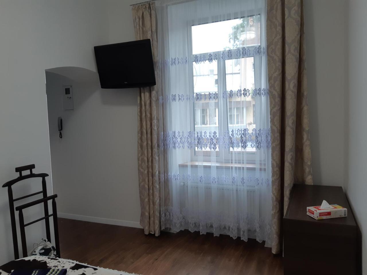 Transfer Apartment Lviv Buitenkant foto