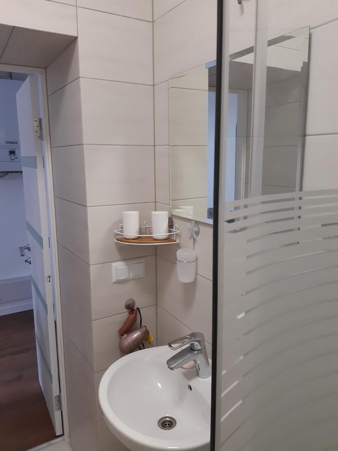 Transfer Apartment Lviv Buitenkant foto